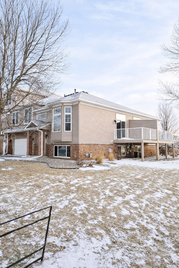 20060 Heritage Drive, Lakeville, MN 55044