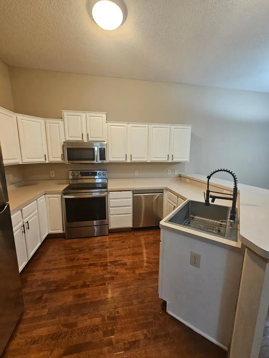 20060 Heritage Drive, Lakeville, MN 55044 - Image #3