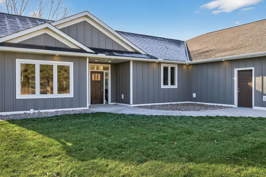 18986 Jackson Street Ne, East Bethel, MN 55011 - #3