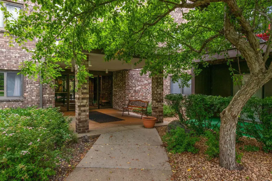 4120 Parklawn Avenue #228, Edina, MN 55435 - Image #2