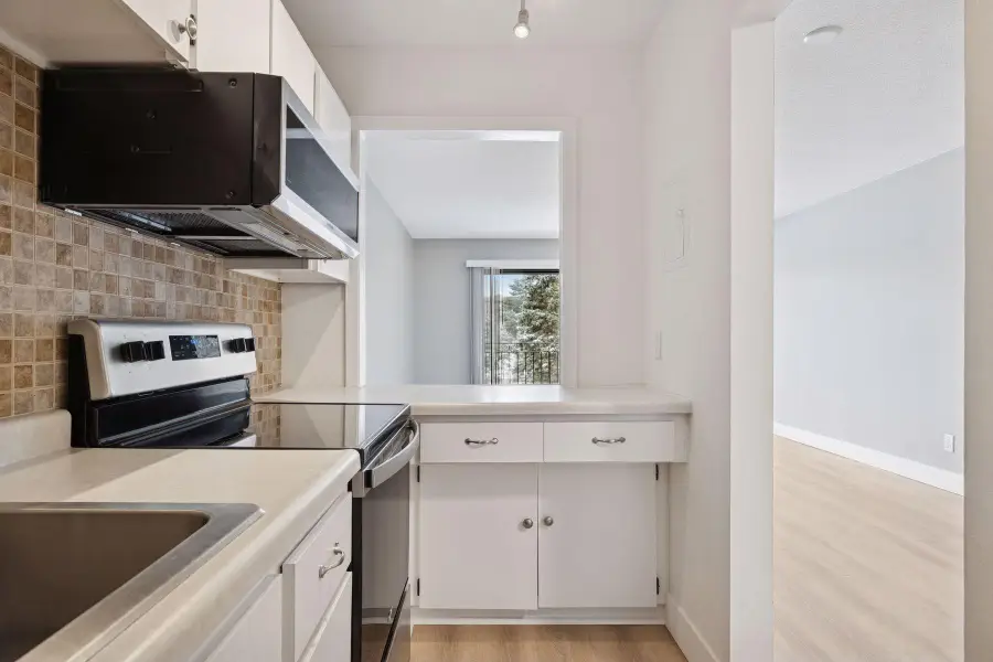 4120 Parklawn Avenue #228, Edina, MN 55435 - Image #3