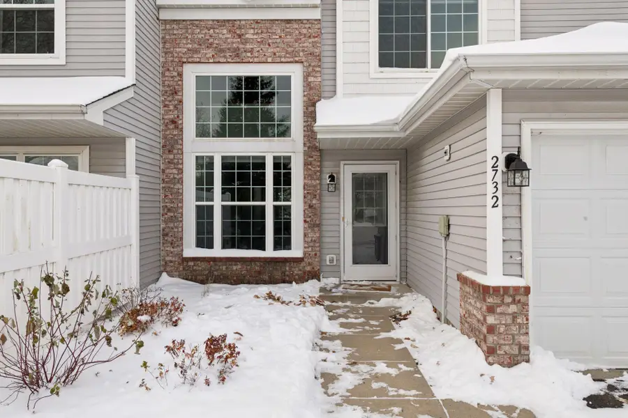 2732 Wagon Wheel Curve, Chaska, MN 55318 - Image #2