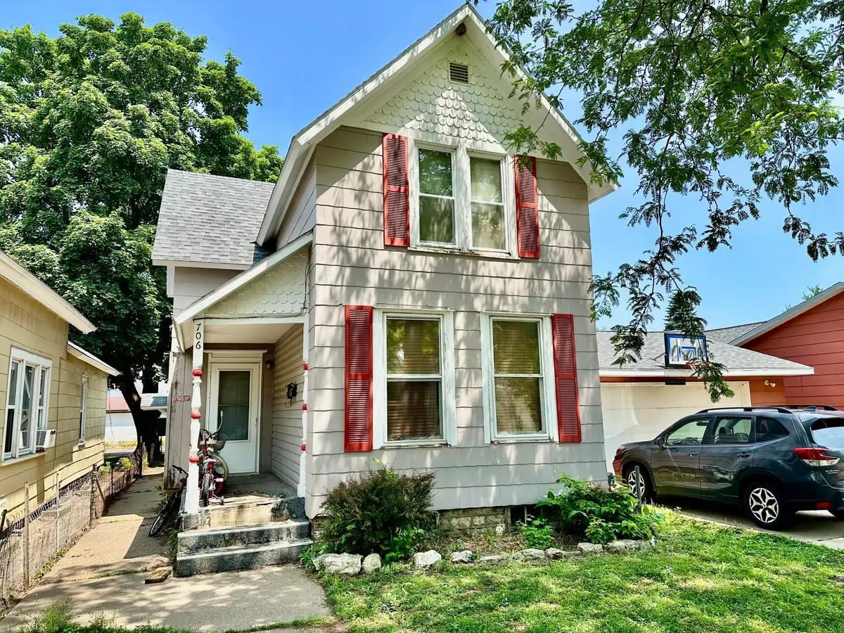 706 E 4th Street, Winona, MN 55987 - Image #1