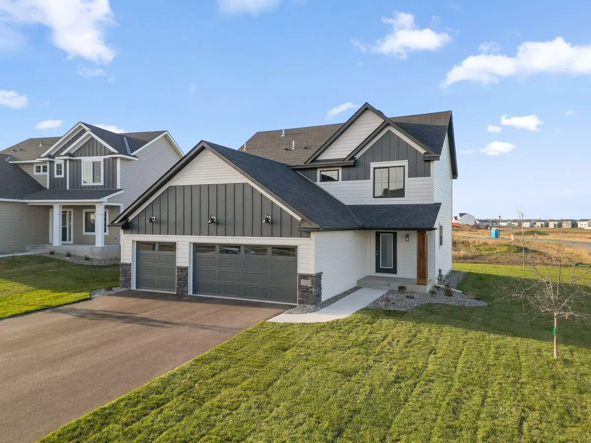 13721 Arrowhead Way, Rosemount, MN 55068 - Image #1