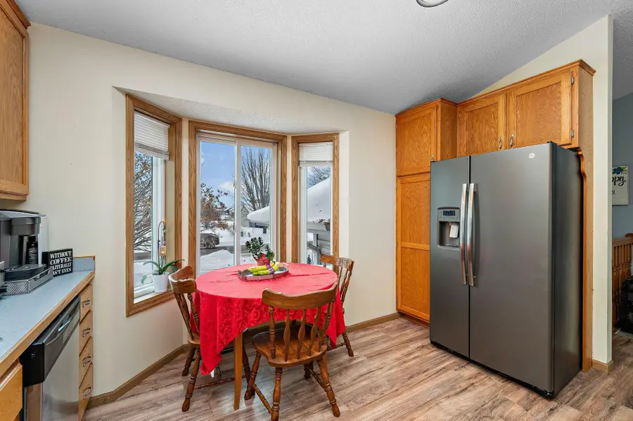 10242 52nd Street Ne, Albertville, MN 55301 - #3