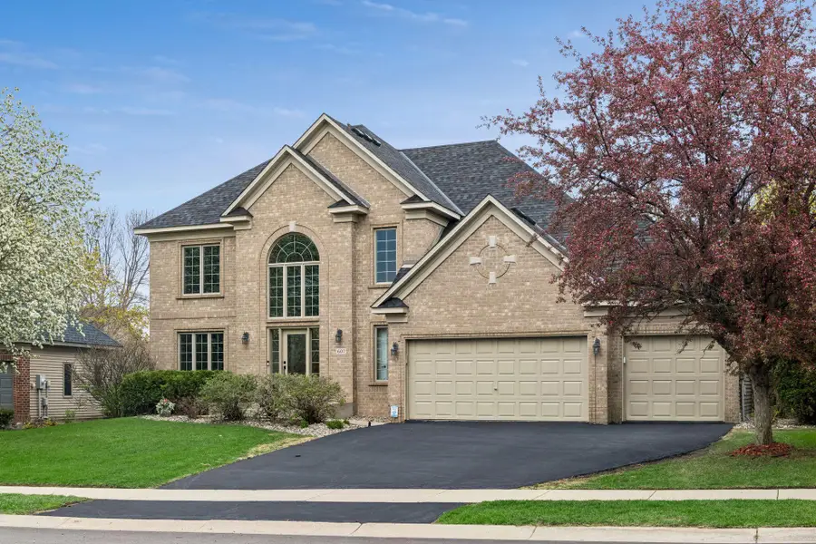 607 Carver Bluffs Parkway, Carver, MN 55315 - #2