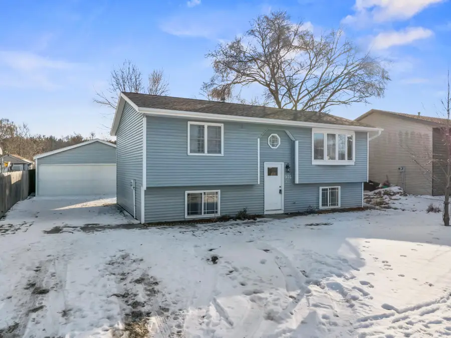 916 E Village Circle Se, Rochester, MN 55904 - Image #2