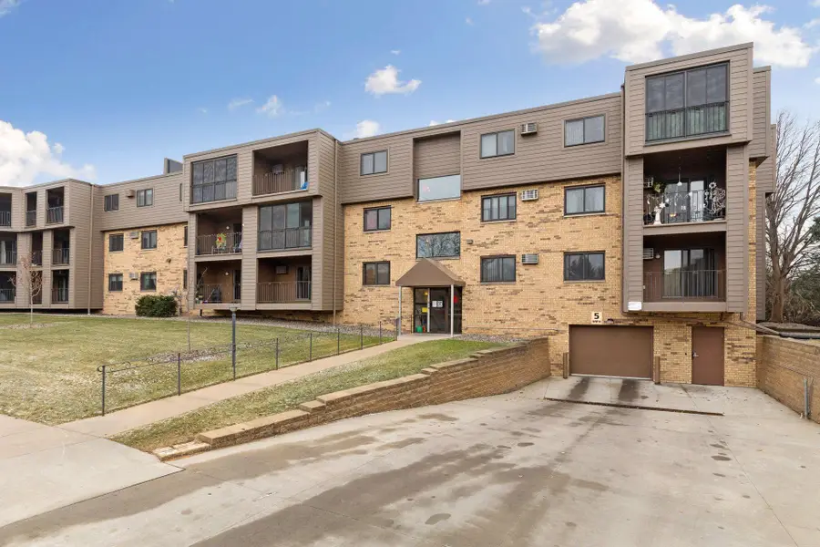1000 41st Avenue Ne #118, Columbia Heights, MN 55421 - Image #3