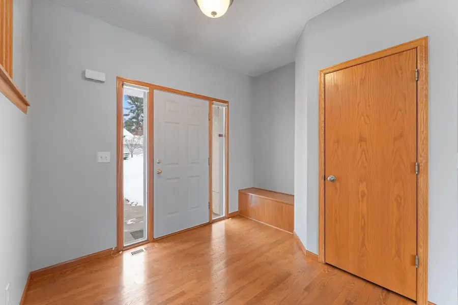 1511 Deerwood Bend, Eagan, MN 55122 - Image #2