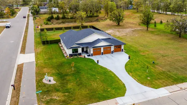 302 Shortcut Lane Sw, Bemidji, MN 56601