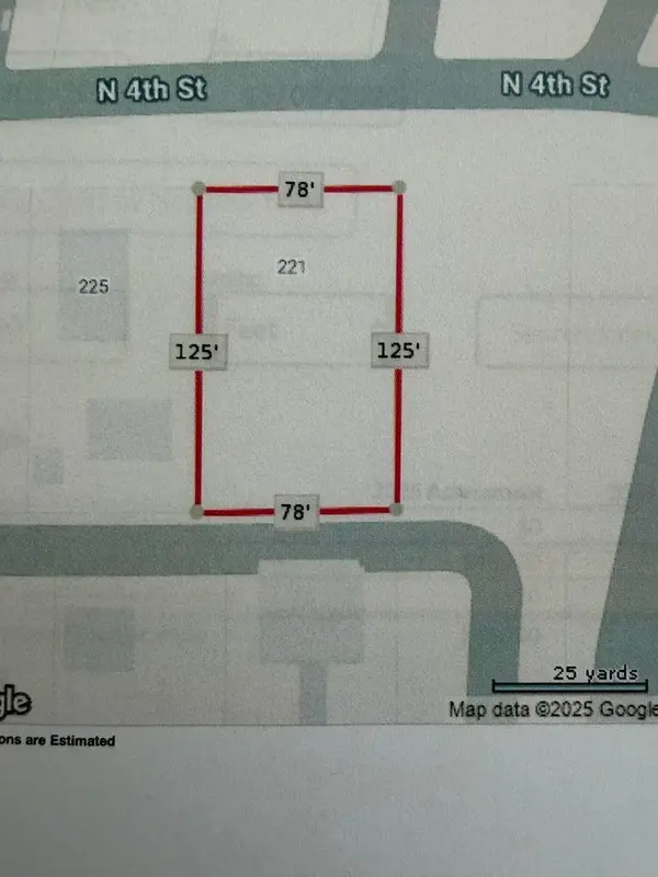 221 N 4th Street, La Crescent, MN 55947