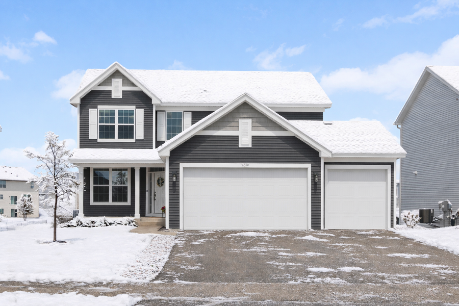 9850 Glacial Valley Road N, Woodbury, MN 55129 - Image #2
