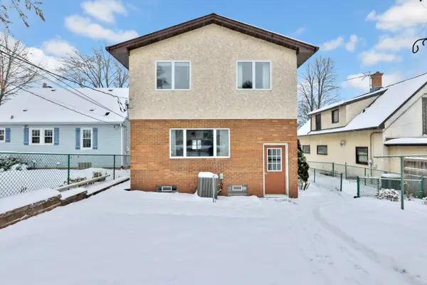 1952 Mckinley Street Ne, Minneapolis, MN 55418