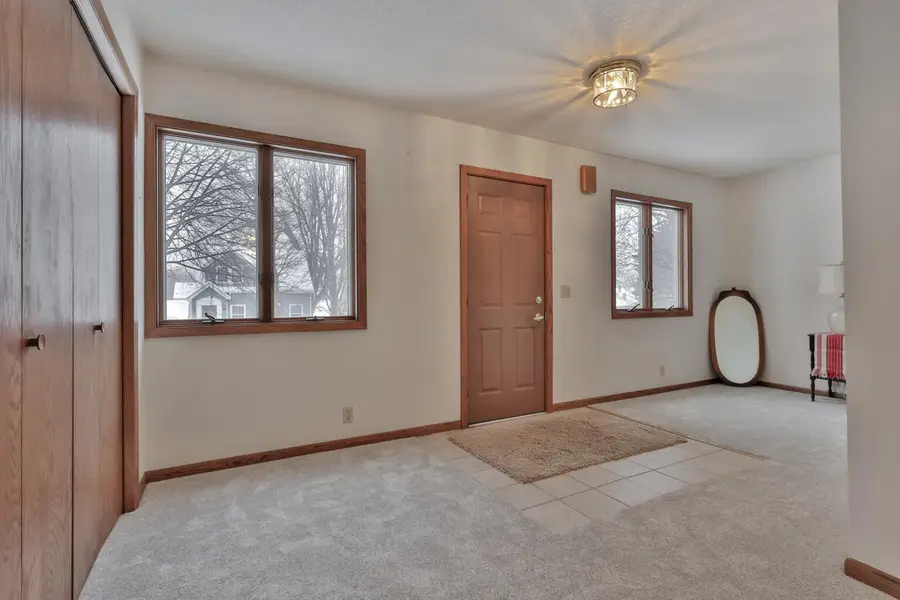 1952 Mckinley Street Ne, Minneapolis, MN 55418 - Image #3