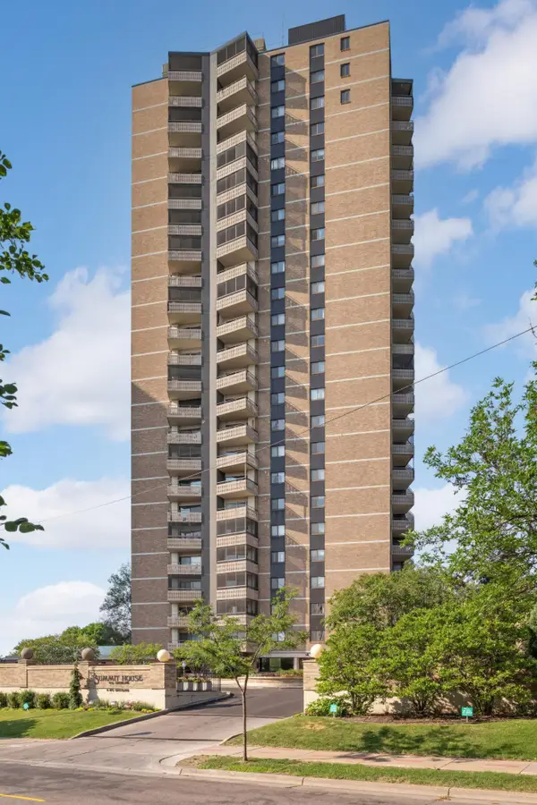 400 Groveland Avenue #413, Minneapolis, MN 55403