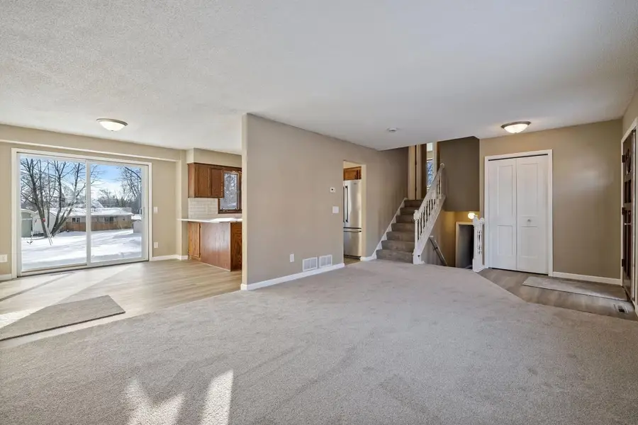 1002 Cross Road, Eagan, MN 55123 - #3