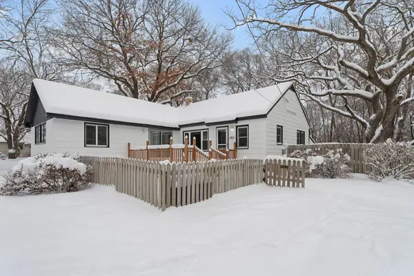 2825 Woodale Drive, Mounds View, MN 55112