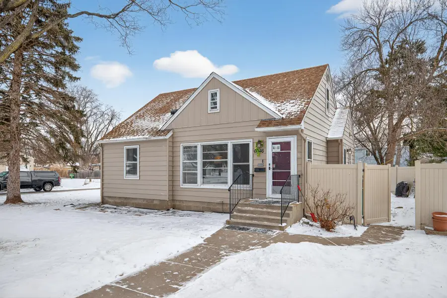 6046 Emerson Avenue N, Brooklyn Center, MN 55430 - Image #2