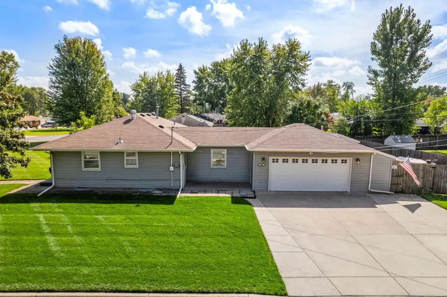 8800 10th Avenue S, Bloomington, MN 55420 - Image #2