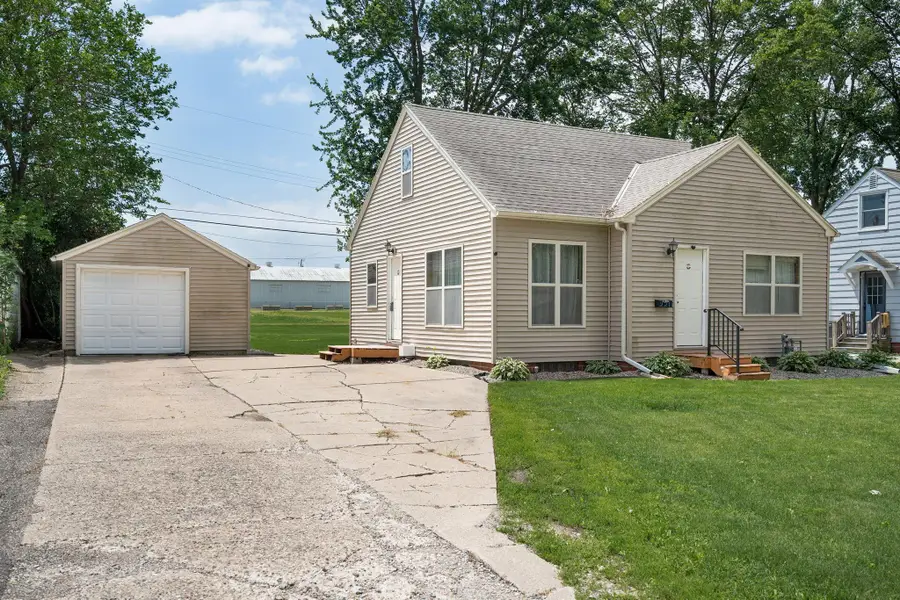 221 E Park Street, Owatonna, MN 55060 - Image #2