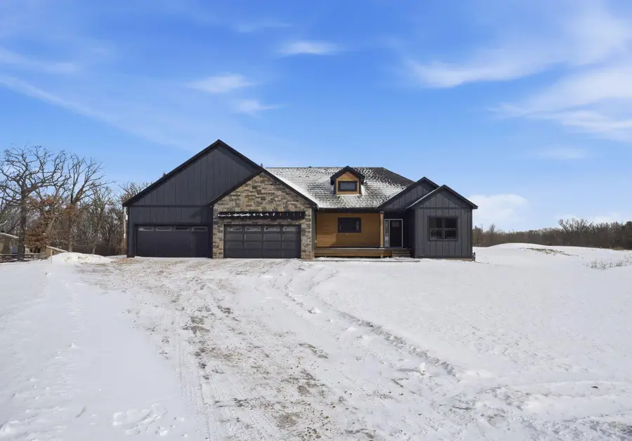 906 Acorn Court, Somerset, WI 54016 - Image #3