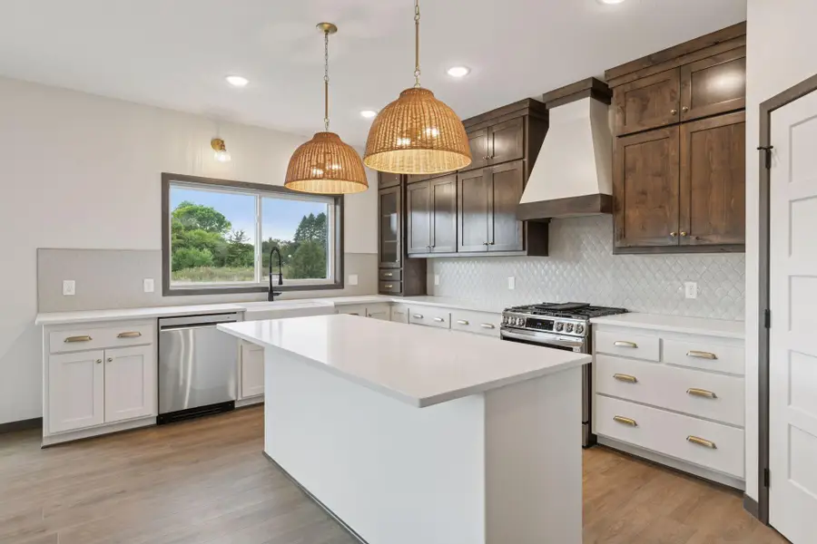 21346 Cottonwood Street Nw, Oak Grove, MN 55011 - Image #2