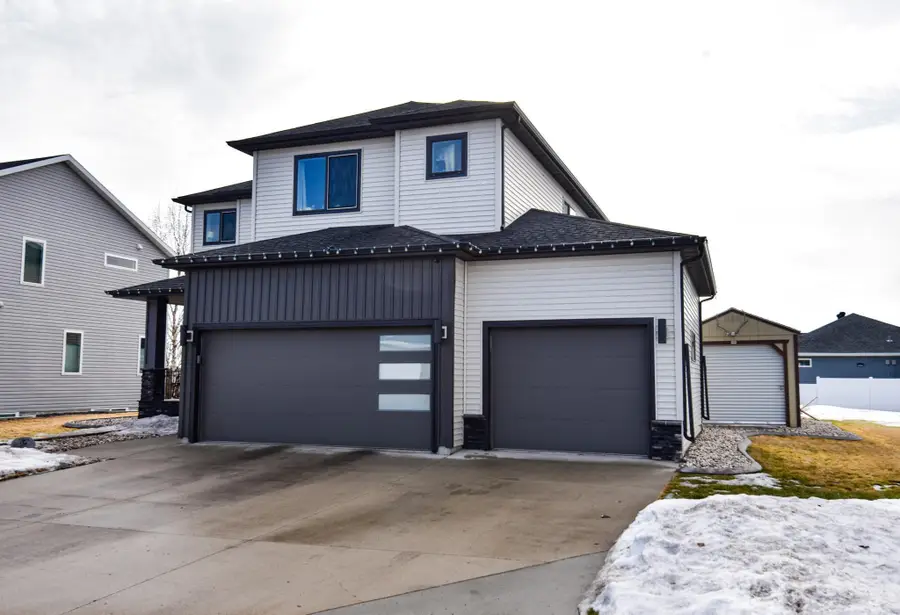 6562 56th Avenue S, Fargo, ND 58104 - #2