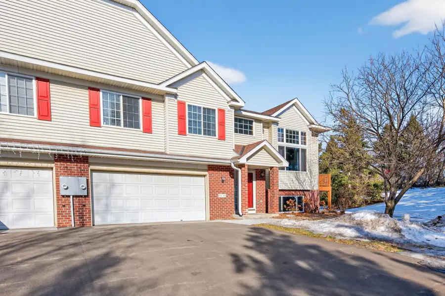 15738 Chasewood Court, Rosemount, MN 55068 - #3