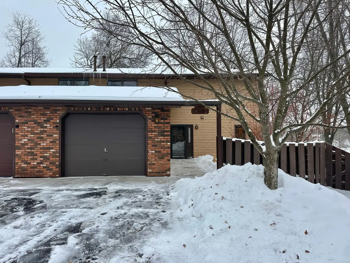434 E 11th Street #I, New Richmond, WI 54017 - Image #1