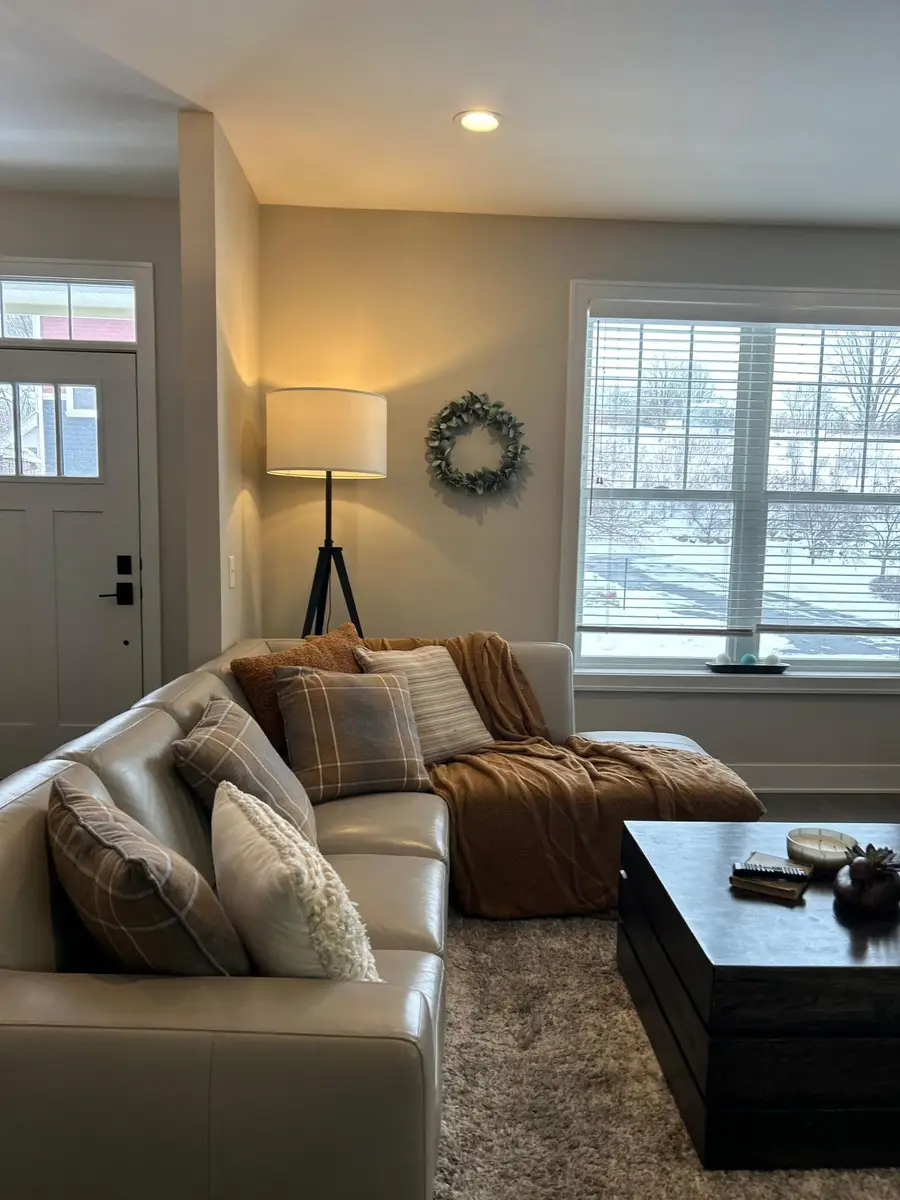 15598 Duck Trail Lane, Apple Valley, MN 55124 - Image #3