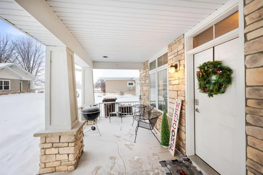 942 Crossings Way, Delano, MN 55328 - Image #3