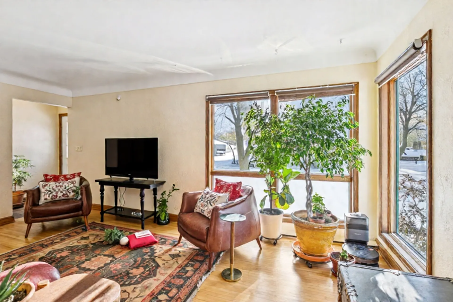 711 Grandview Avenue W, Roseville, MN 55113 - Image #2