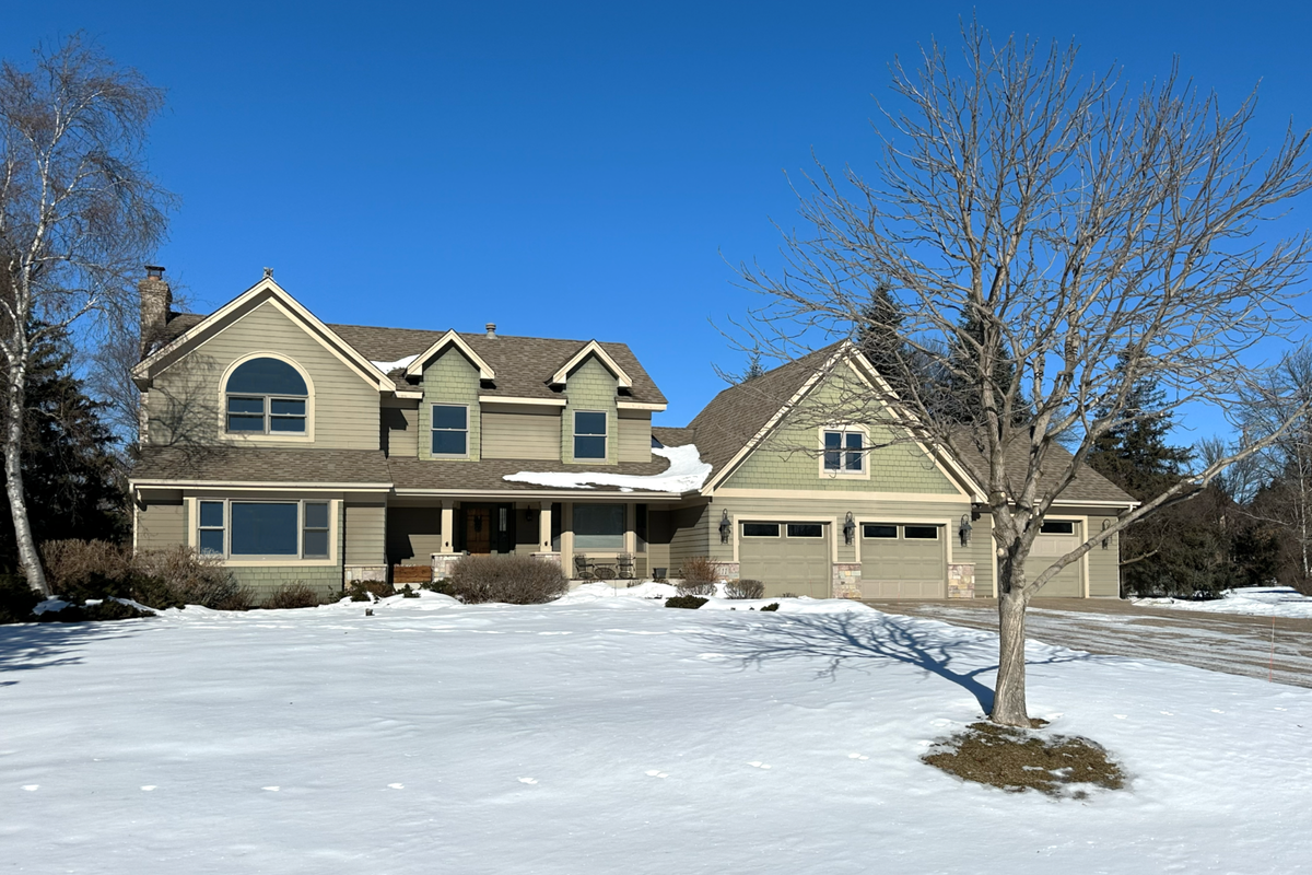 11 Donbush Road, North Oaks, MN 55127 - #1