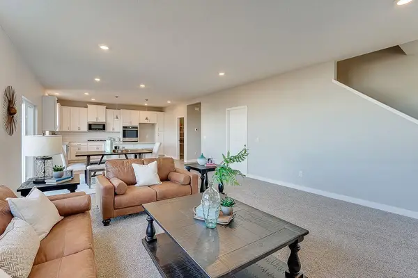 9599 49th Place Ne, Saint Michael, MN 55376