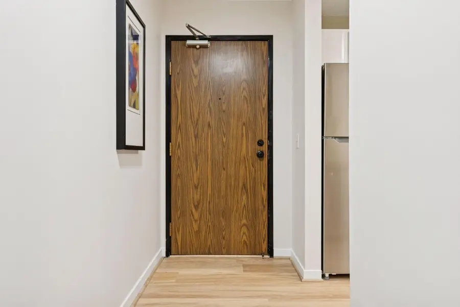 4009 Heritage Hills Drive #202, Minneapolis, MN 55437 - Image #3