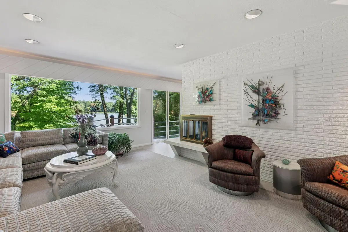 6940 Valley View Road, Edina, MN 55439 - #1