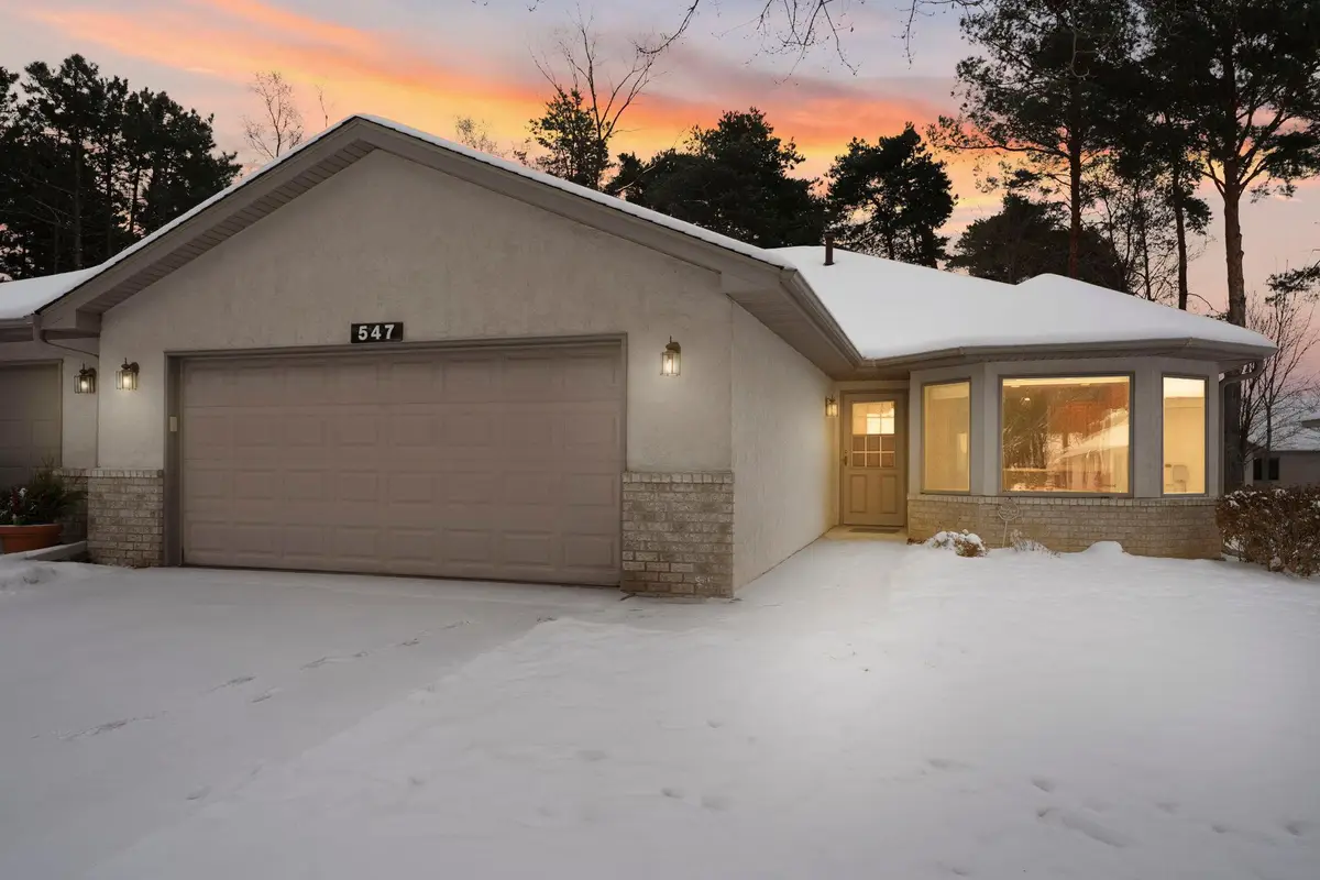 547 Woodside Court, Shakopee, MN 55379 - Image #1