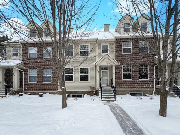 8322 Labont Way, Eden Prairie, MN 55344