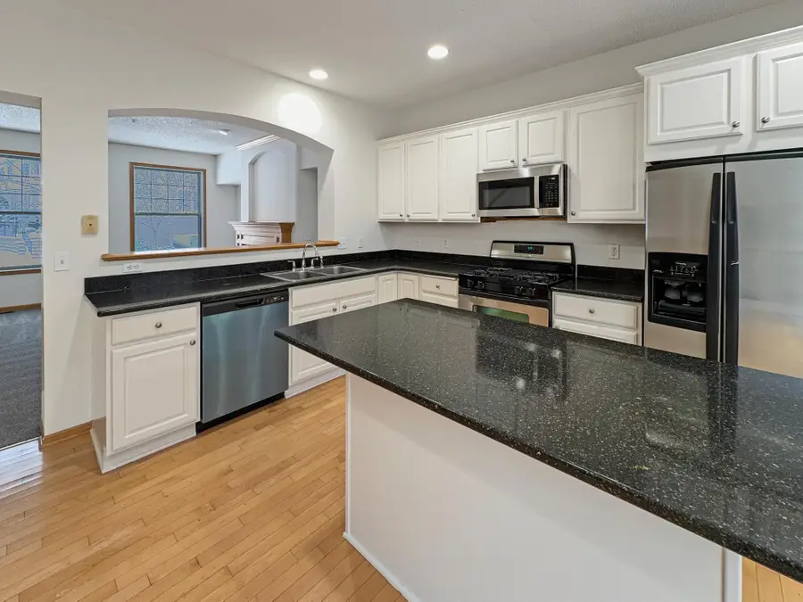 8322 Labont Way, Eden Prairie, MN 55344 - Image #2