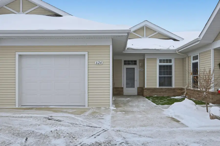624 N Shore Drive, Detroit Lakes, MN 56501 - Image #2