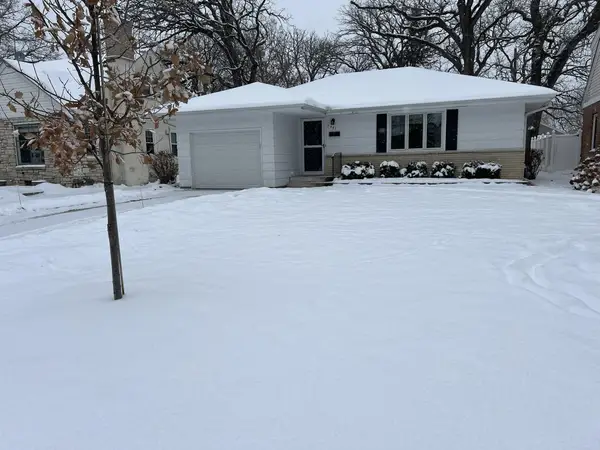 7441 Girard Avenue S, Richfield, MN 55423