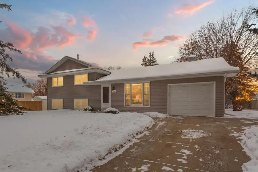 8232 Hemingway Avenue S, Cottage Grove, MN 55016 - Image #2