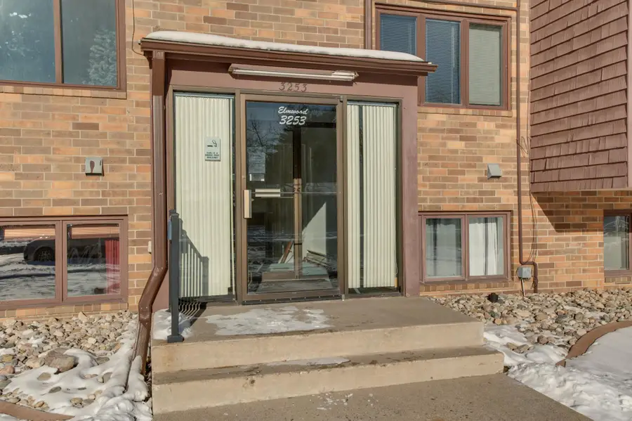 3253 17th Avenue S #102, Fargo, ND 58103 - Image #3