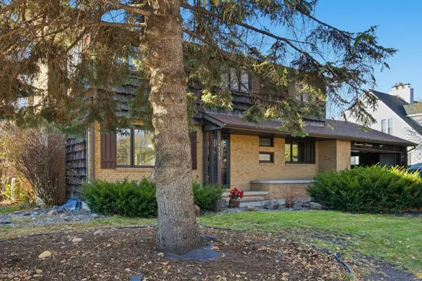 1719 7th Street S, Fargo, ND 58103