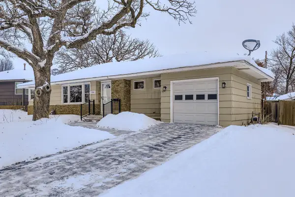 2265 Kentucky Lane, Saint Louis Park, MN 55426
