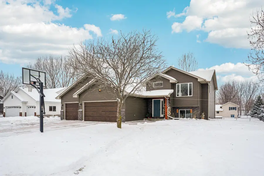 29614 Nathan Avenue, Lindstrom, MN 55045 - Image #2
