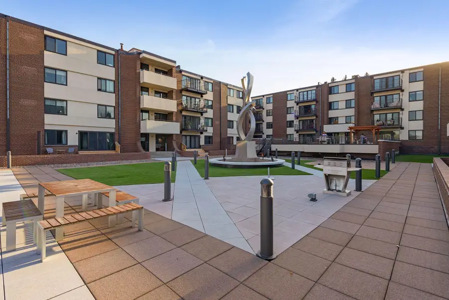 48 Groveland Terrace #B101, Minneapolis, MN 55403 - #3