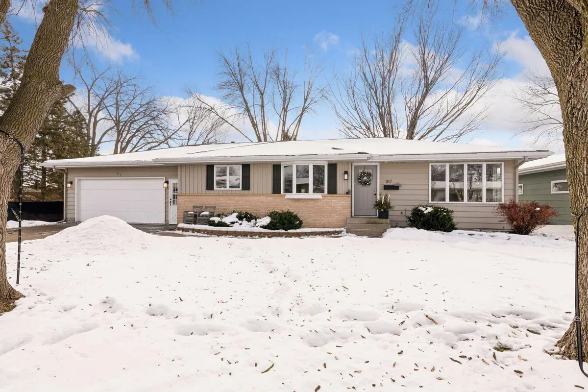 317 W 4th Street, Waconia, MN 55387 - Image #1