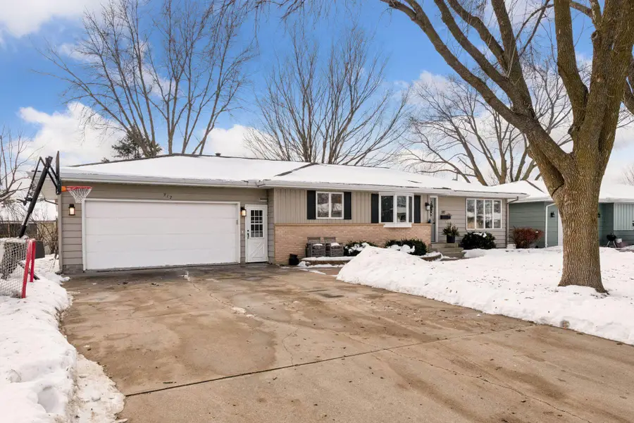 317 W 4th Street, Waconia, MN 55387 - Image #3