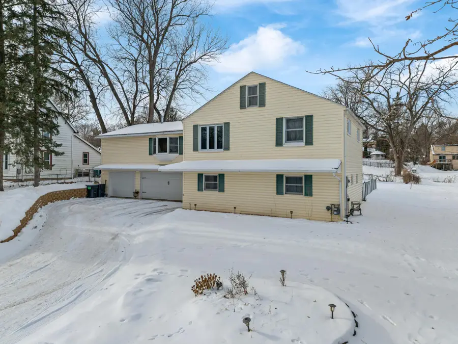 425 19th Avenue Sw, Rochester, MN 55902 - Image #2